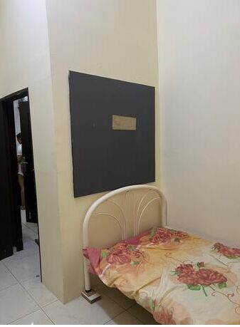 East Riffa, Rooms for Rent, BHD 75/month,  Furnished,  BD75/Full Wall Partition Room For Rent / Kabayan Only
