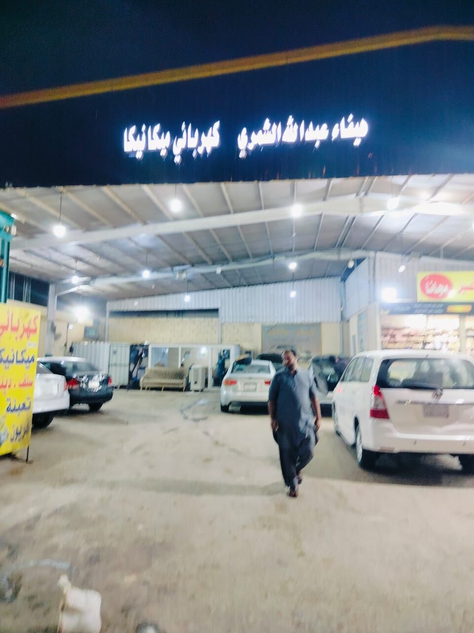 Riyadh, Business Partners, Car Mechanic And Car / Electrician Running Work Shop Available For Rent Urgently