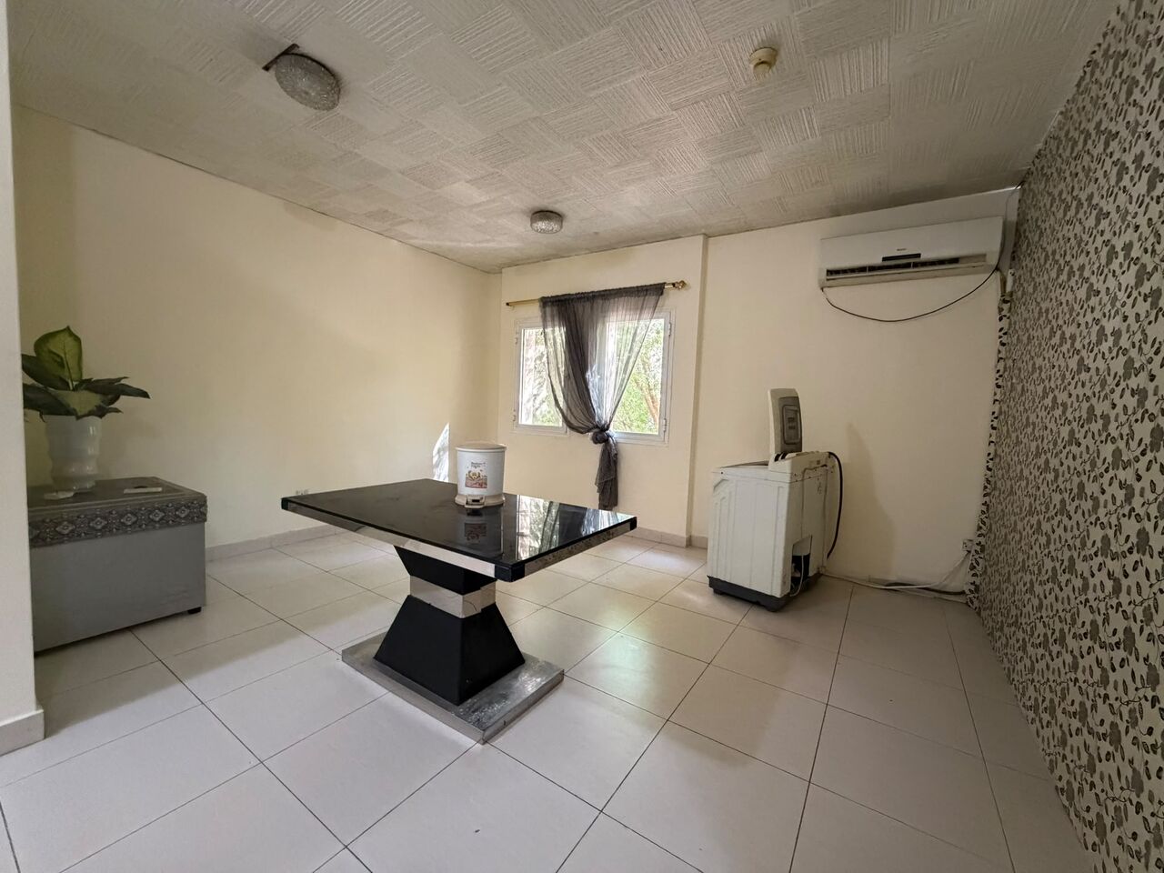 Adliya, Apartments, Flats, Houses & Villas, BHD 270/month,  3 BR,  EMI-FURNISHED APARTMENT FOR RENT IN ADLIYA