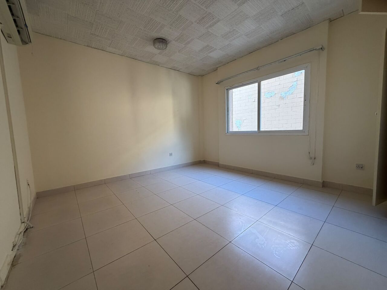 Adliya, Apartments, Flats, Houses & Villas, BHD 270/month,  3 BR,  EMI-FURNISHED APARTMENT FOR RENT IN ADLIYA