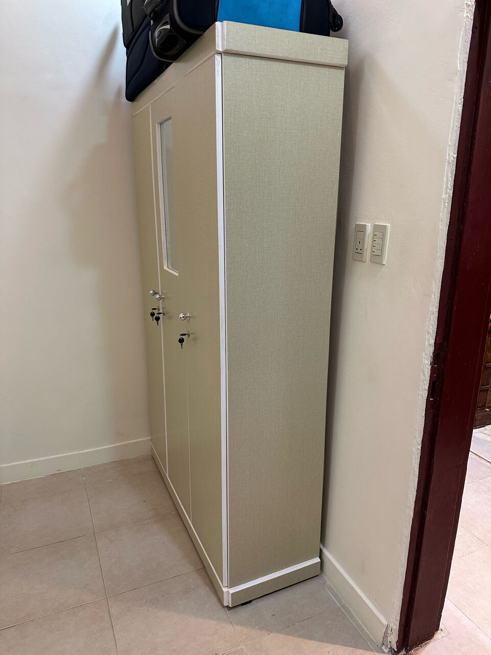 Jubail, Household Items, SAR 525,  🔥 3-DOOR CUPBOARD FOR SALE! 🔥