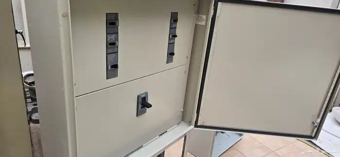 Riyadh, Electrical & Plumbing, SAR 1,  New 400A Main Distribution Board (MDB) &ndash; Schneider Breakers, Alfanar Enclosure