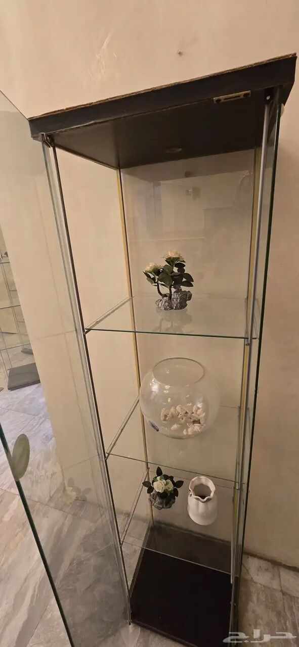 Riyadh, Furniture, SAR 149,  Glass Display Cabinet &ndash; 160 Cm, 3 Glass Shelves