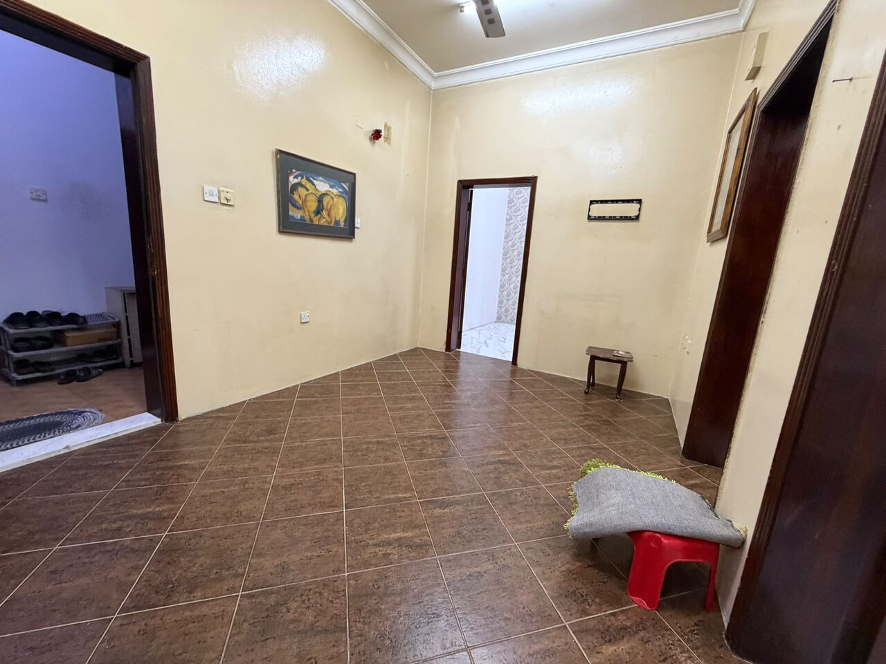 Adliya, Apartments, Flats, Houses & Villas, BHD 230/month,  Furnished,  2 BR,  SEMI-FURNISHED APARTMENT FOR RENT IN ADLIYA
