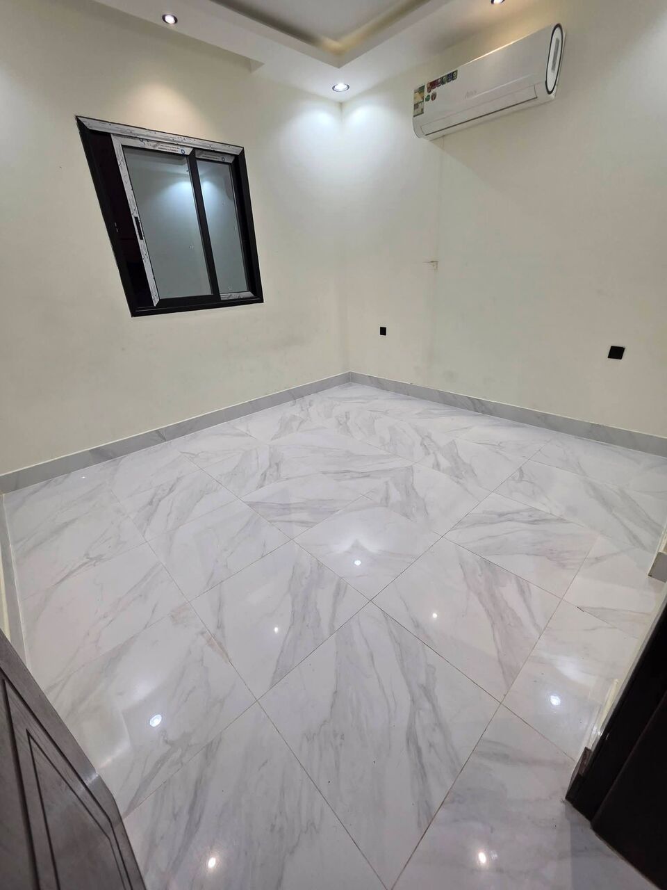 Khobar, Apartments, Flats, Houses & Villas, 2 BR,  FAMILY APARTMENT FOR RENT &ndash;TWO BEDROOMS &ndash; SAR 25,000 &ndash; WATER + AC + PARKING INCLUDED