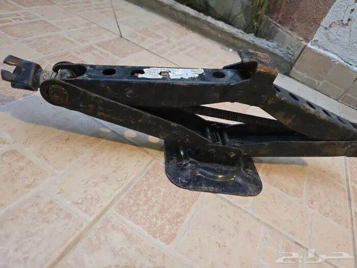 Riyadh, Auto Parts, SAR 1,  Scissor Car Jack &ndash; Used