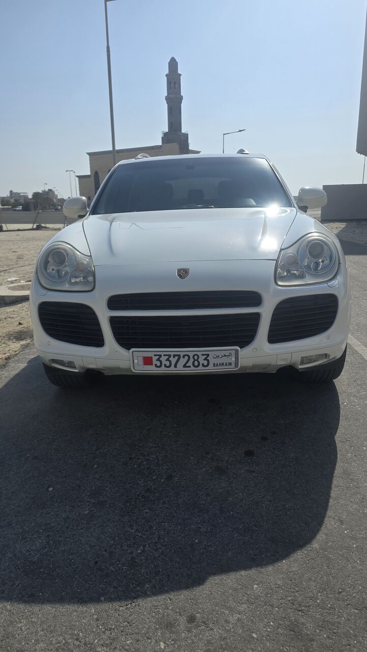 Al Seef, Vehicles, Cars & Trucks , BHD 2200,  Porsche Cayenne Turbo,  2005,  Automatic,  180000 KM,