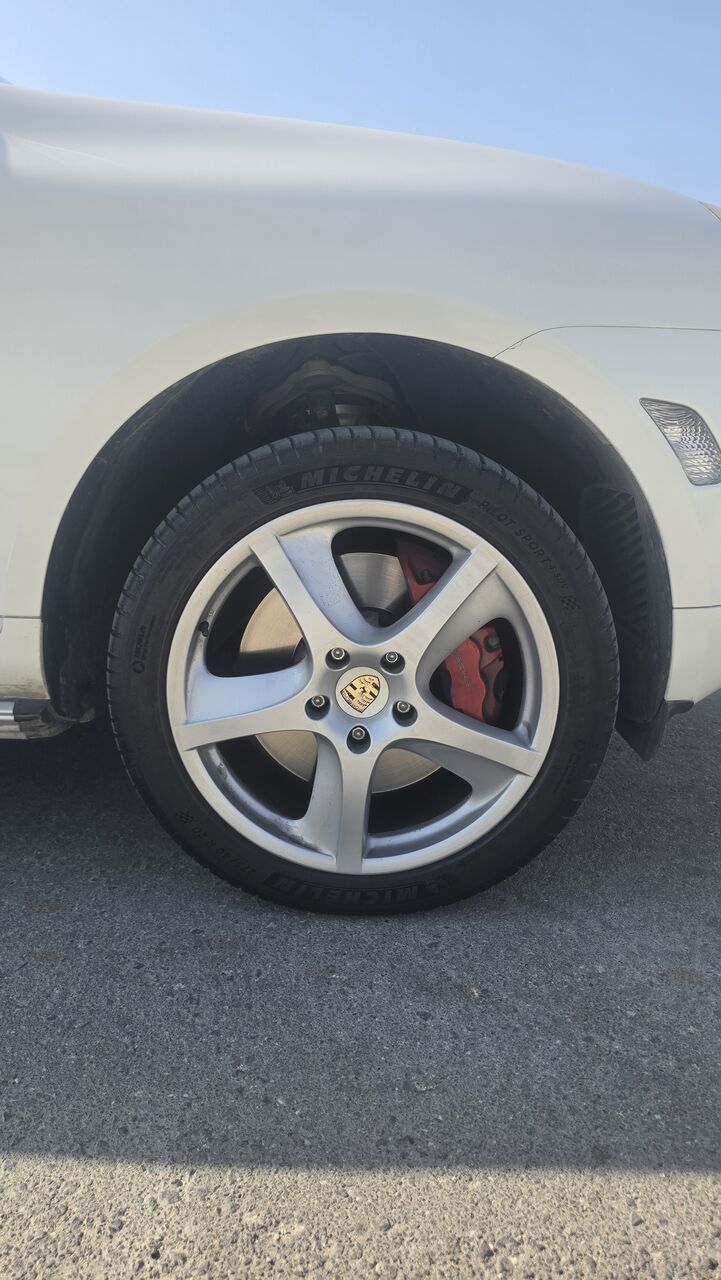 Al Seef, Vehicles, Cars & Trucks , BHD 2200,  Porsche Cayenne Turbo,  2005,  Automatic,  180000 KM,