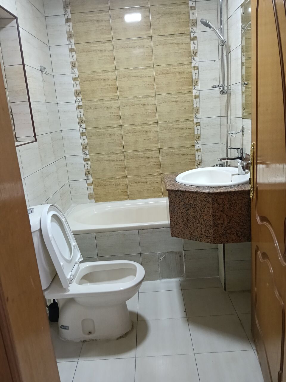 Zinj, Apartments, Flats, Houses & Villas, BHD 350/month,  Furnished,  2 BR,  2 Bedroom Fully Furnished Flat For Rent With Ewa