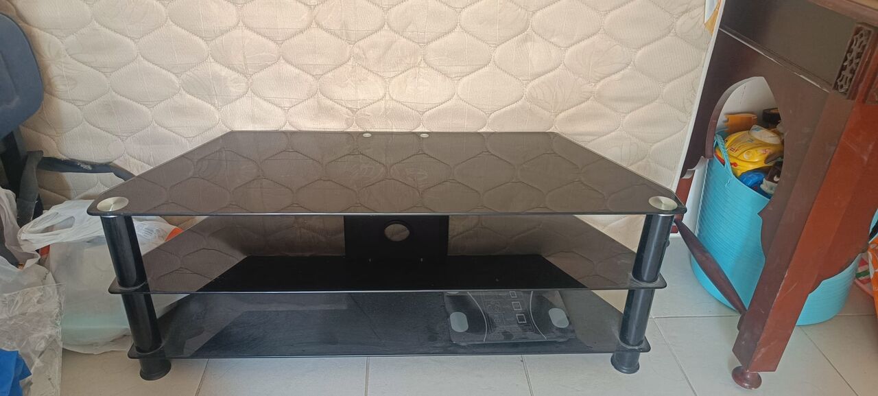 Umm Al Hassam, Furniture, BHD 10,  Glass Table For TV BD 10 ONLY