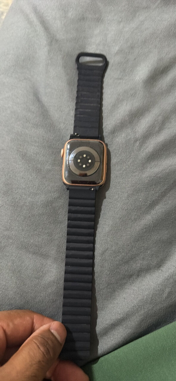 Jubail, Watches, SAR 800,  Apple Watch Series 6