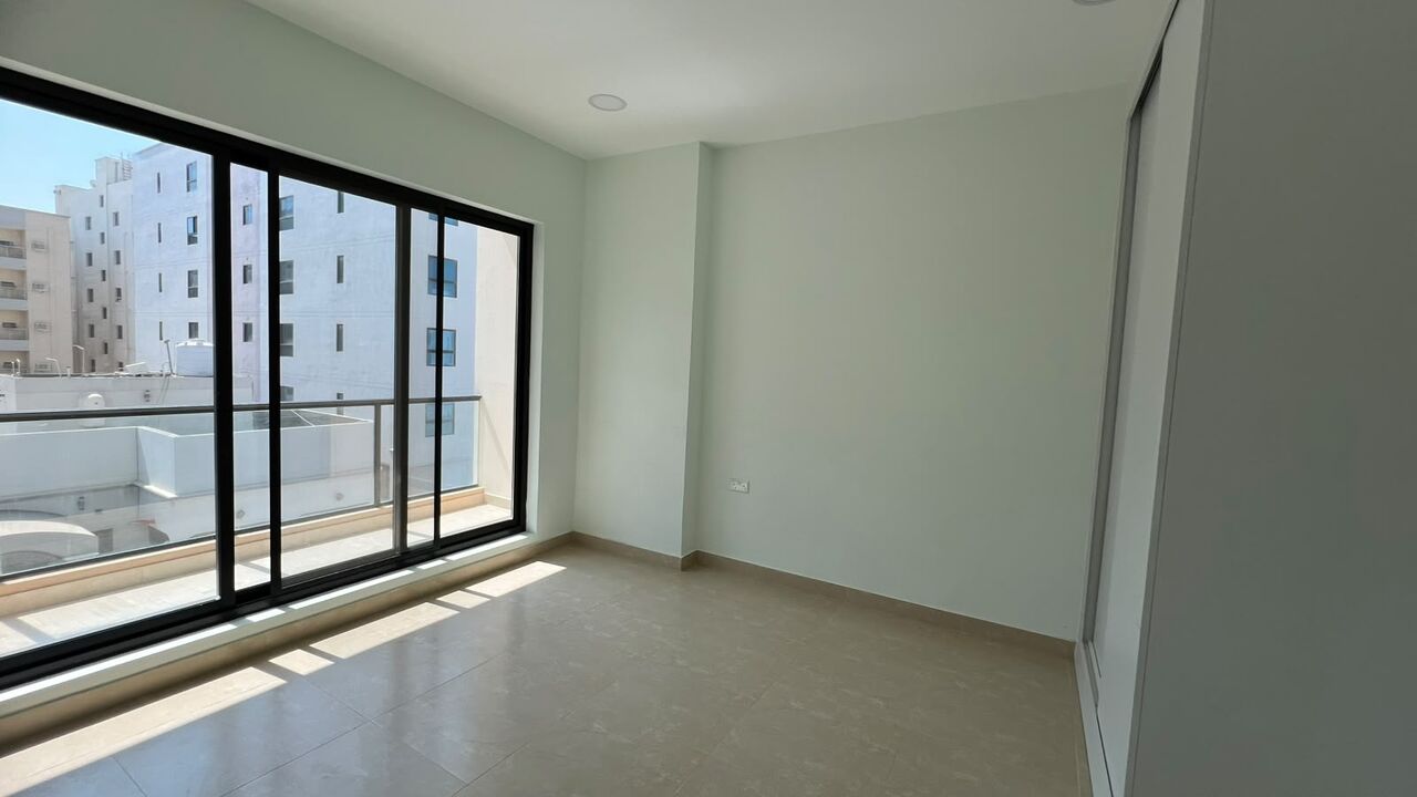 Janabiya, Apartments, Flats, Houses & Villas, BHD 300/month,  2 BR,  90 Sq. Meter,  2 Bedroom Flat For Rent In Janabiya 300 BD With EWA