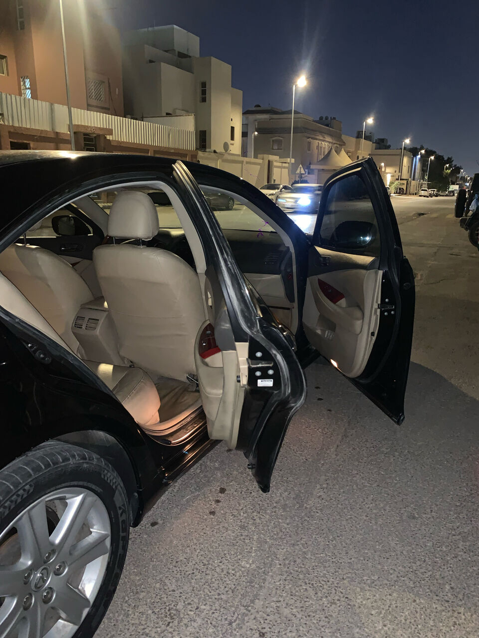 Riyadh, Vehicles, Cars & Trucks , SAR 27000,  Lexus ES 350,  2008,  Automatic,  333000 KM,