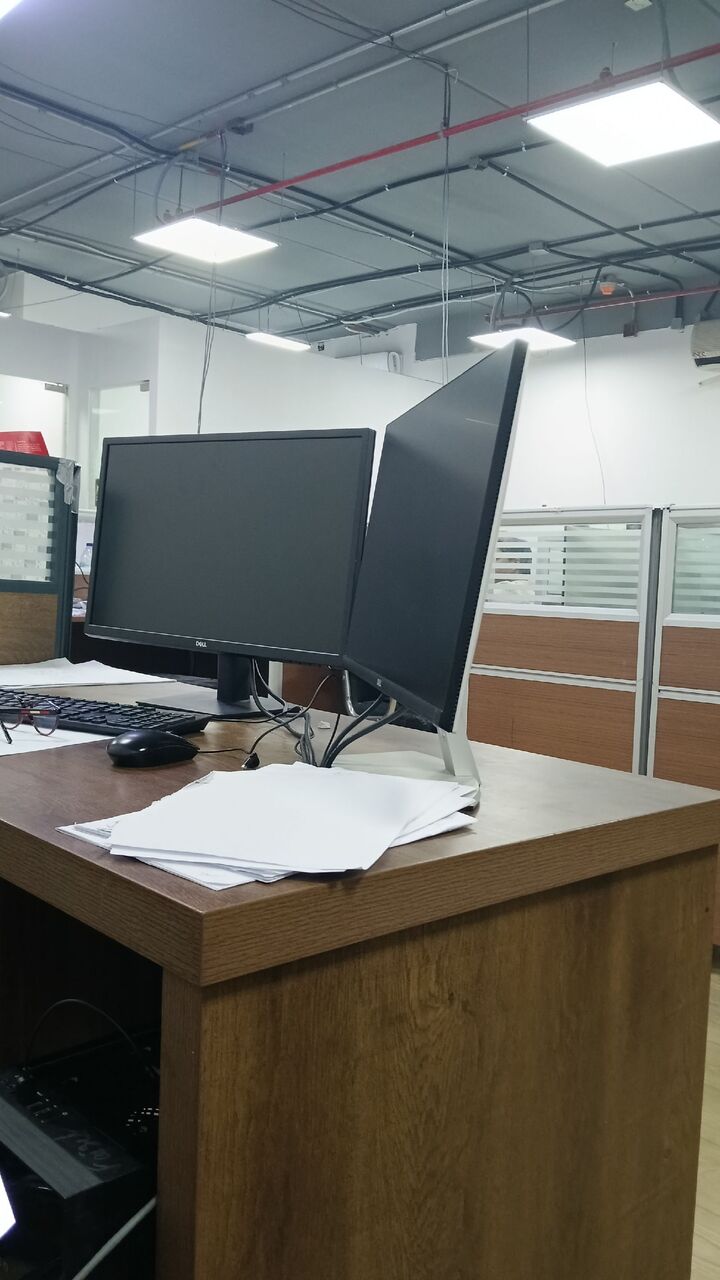 Jeddah, Jobs, Electrician Sallery 13 Sr Free Food Free Room