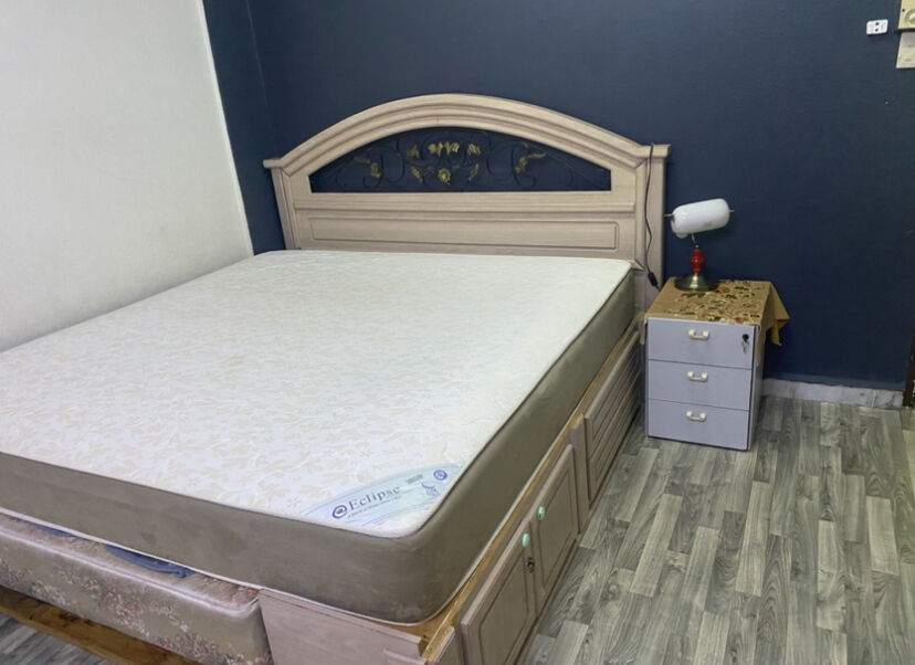 Dammam, Furniture, SAR 1000,  Bed Set And Dining Table For Sale