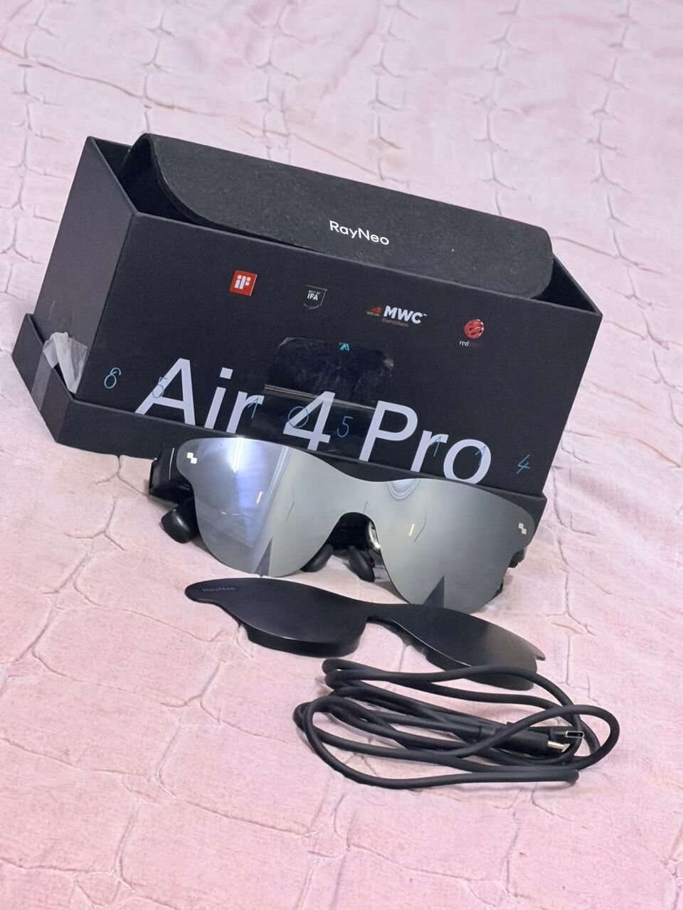 Jeddah, Electronics, SAR 850,  RayNeo Air 4 Pro AR Glasses