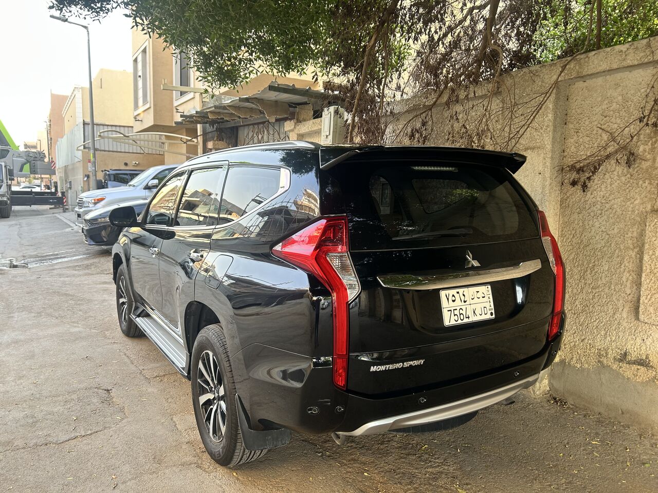 Al Malaz, Vehicles, Cars & Trucks , SAR 49999,  Mitsubishi Montero Sport,  2017,  Automatic,  222300 KM,  Mitsubhishi Montero Sport -- Buy And Drive Condition -49,999