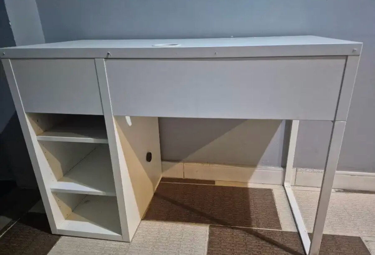 Jeddah, Furniture, SAR 225,  Study/office Table For Urgent Sale