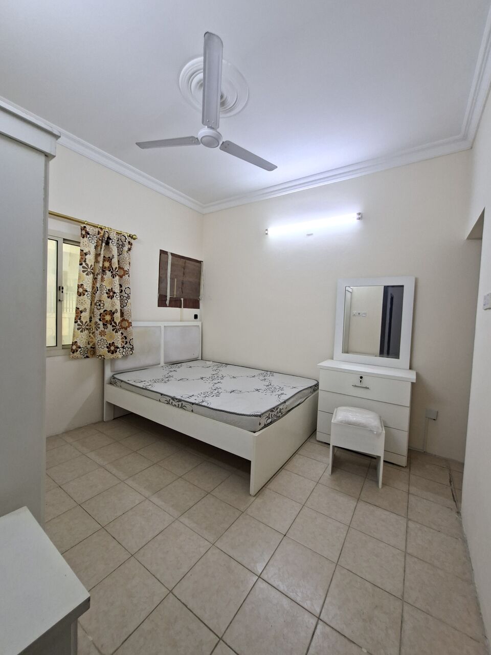 Gudaibiya, Apartments, Flats, Houses & Villas, BHD 210/month,  2 BR,  Furnished 2 BHK With Ewa In Gudaibiya,Balcony,Neat&Clean Flat @ 35547951