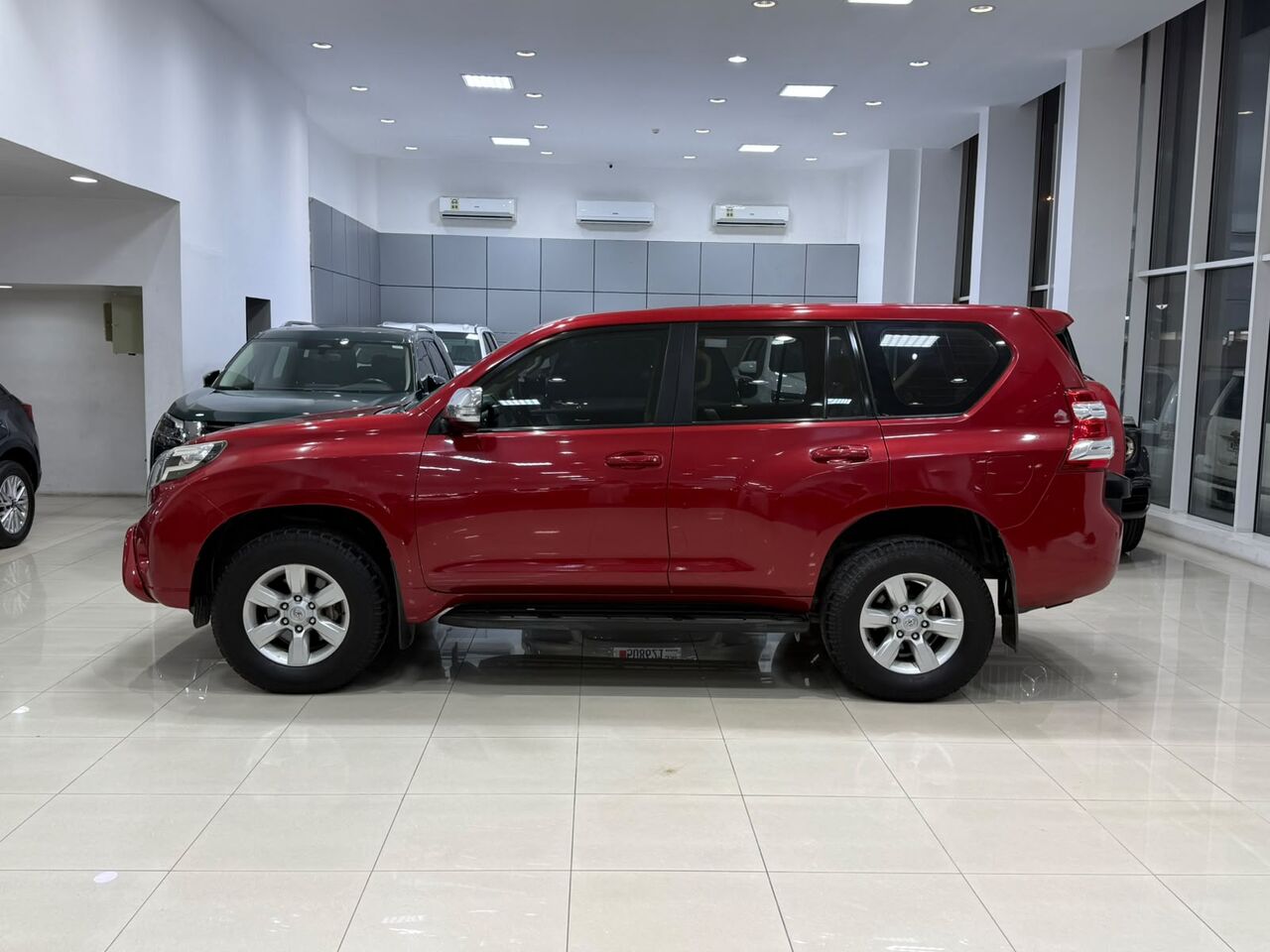 Manama, Vehicles, Cars & Trucks , BHD 7900,  Toyota Prado TX-L,  2016,  Automatic,  155750 KM,    (Red)