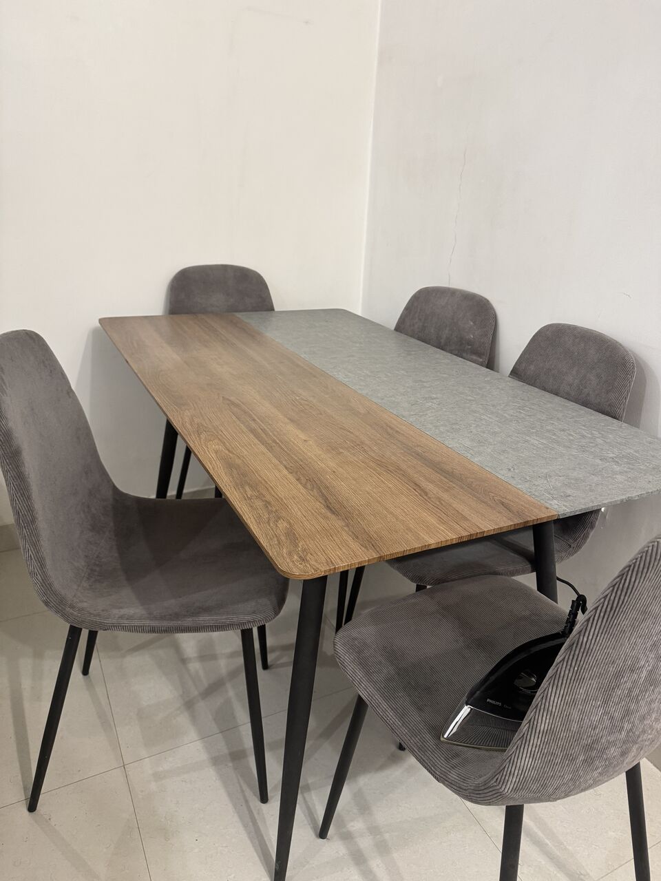 Al Malaz, Furniture, SAR 500,  Dinning Table With 5 Chairs