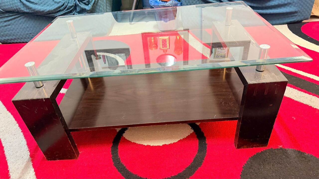 Al Rakah Al Shamaliyah, Furniture, SAR 100,  Modern Glass Top Coffee Table For Sale - Excellent Condition