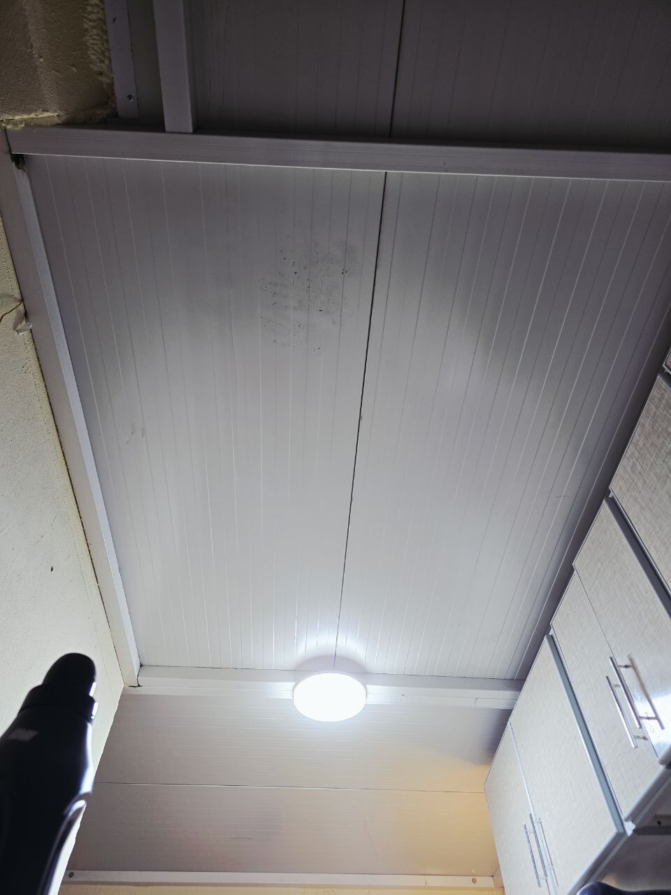Riyadh, Materials, SAR 2500,  Used 5 Cm Sandwich Panels With Door, Window & Roof | ساندويتش بانل مستعمل 5 سم