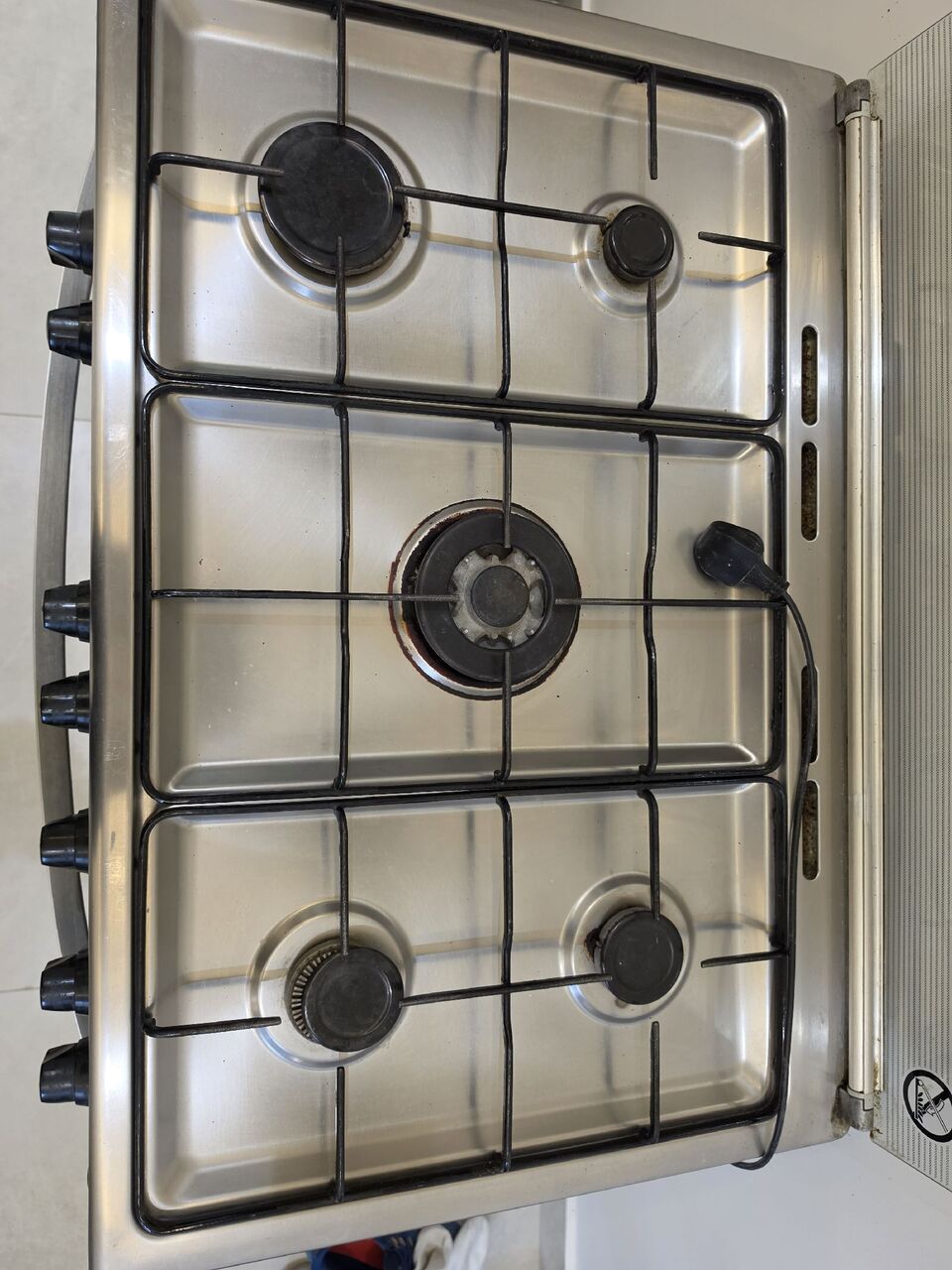 Al Aziziyah, Appliances, SAR 450,  Electric Stove (White Westinhgouse) In Good Condition