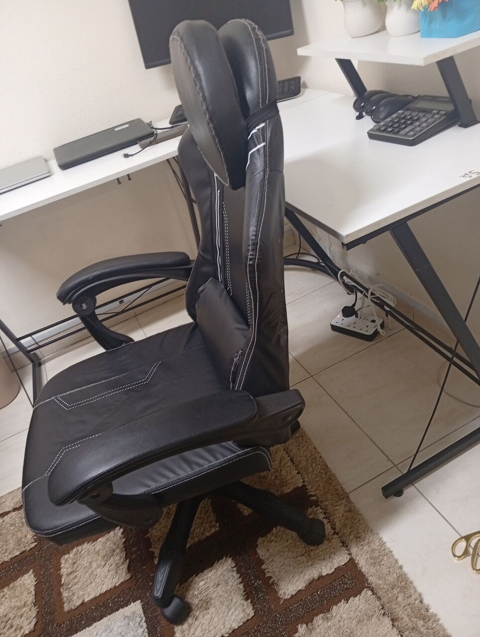 Khobar, Furniture, SAR 300,  🔥 For Sale: L-Shaped Office Desk + Gaming/Office Chair 🔥