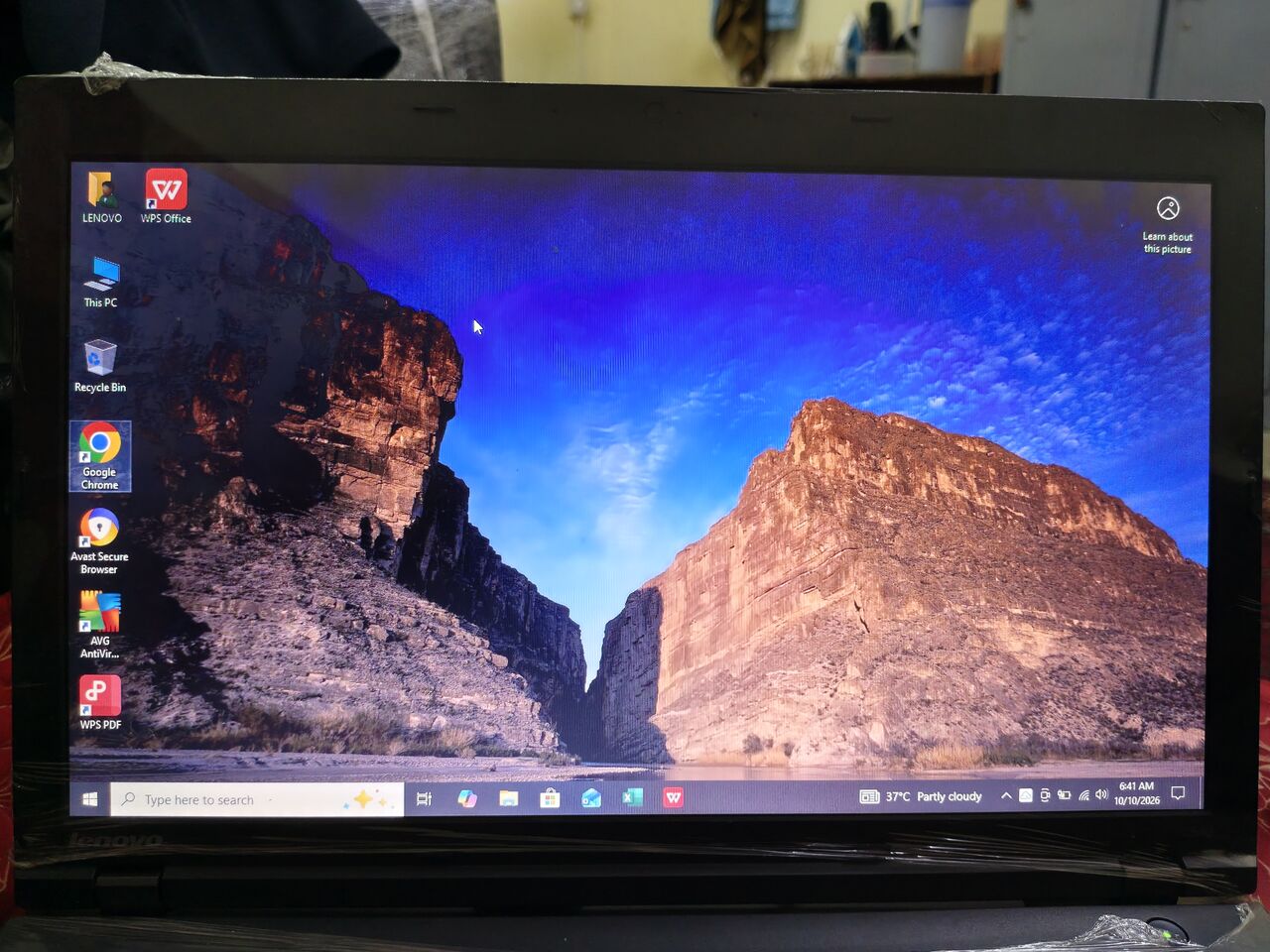 Buraidah, Computers, SAR 800,  Lenovo Laptop Thinkpad Corei5