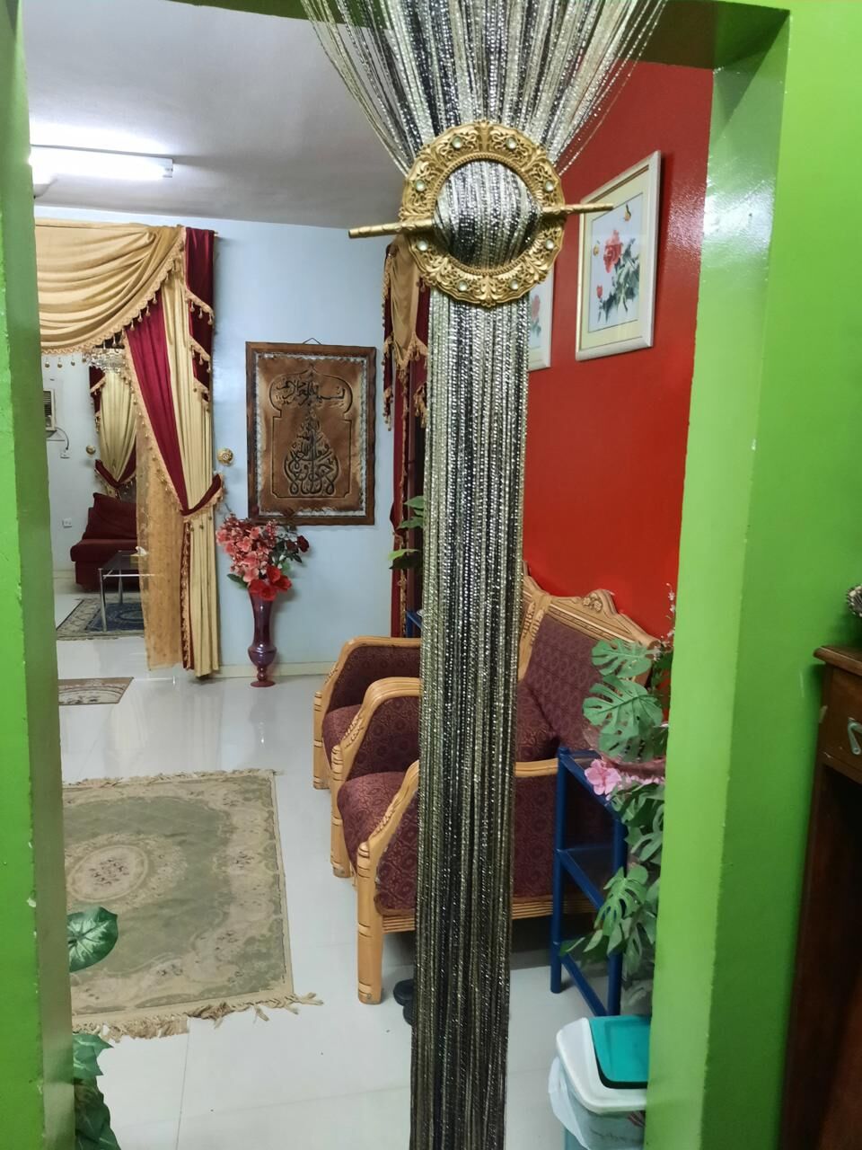 Al Batha, Apartments, Flats, Houses & Villas, SAR 20750/year,  4 BR,  4 BR Hall Kitchen Flat For Rent, Household Items Must Go With The Flat.