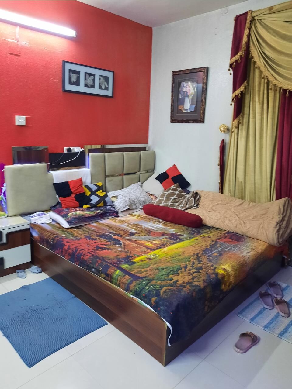 Al Batha, Apartments, Flats, Houses & Villas, SAR 20750/year,  4 BR,  4 BR Hall Kitchen Flat For Rent, Household Items Must Go With The Flat.