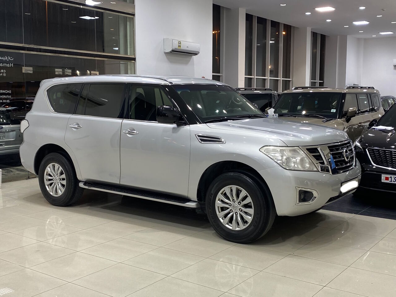 Manama, Vehicles, Cars & Trucks , BHD 8500,  Nissan Patrol XE,  2017,  Automatic,  132000 KM,    (Silver)