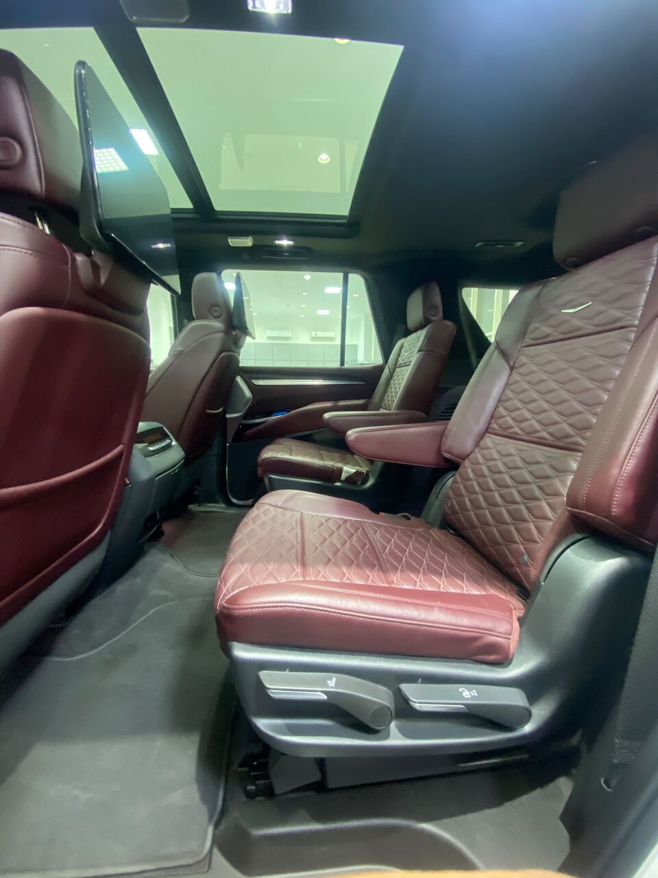 Manama, Vehicles, Cars & Trucks , BHD 43000,  Cadillac Escalade 600,  2025,  Automatic,  3650 KM,   /  (White)