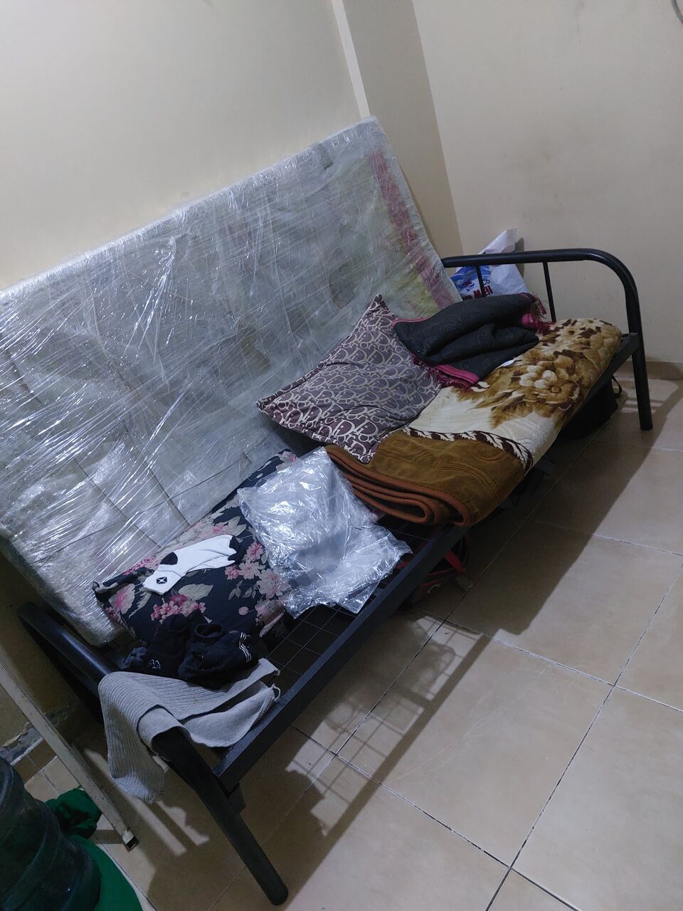 Jeddah, Bedspace For Rent, SAR 330/month,  Anyone Intrested