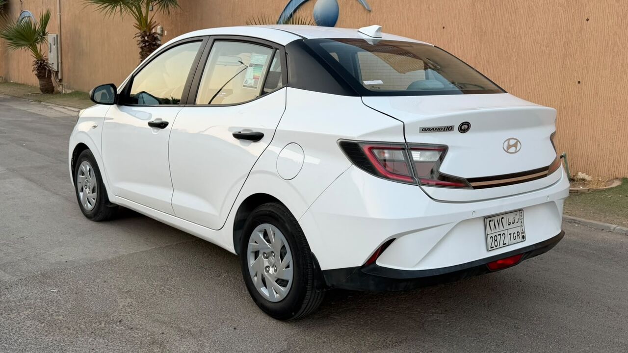 Riyadh, Vehicles, Cars & Trucks , SAR 32500,  Hyundai Grandeur,  2024,  Automatic,  98000 KM,  هيونداي جراند I10