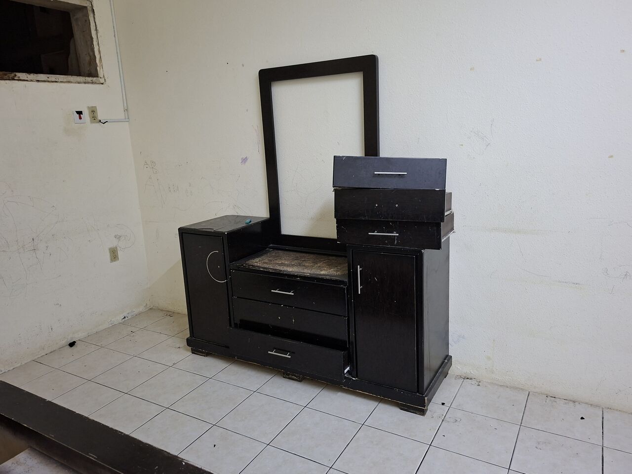 Khobar, Furniture, Sofa And Bed Set For Free
