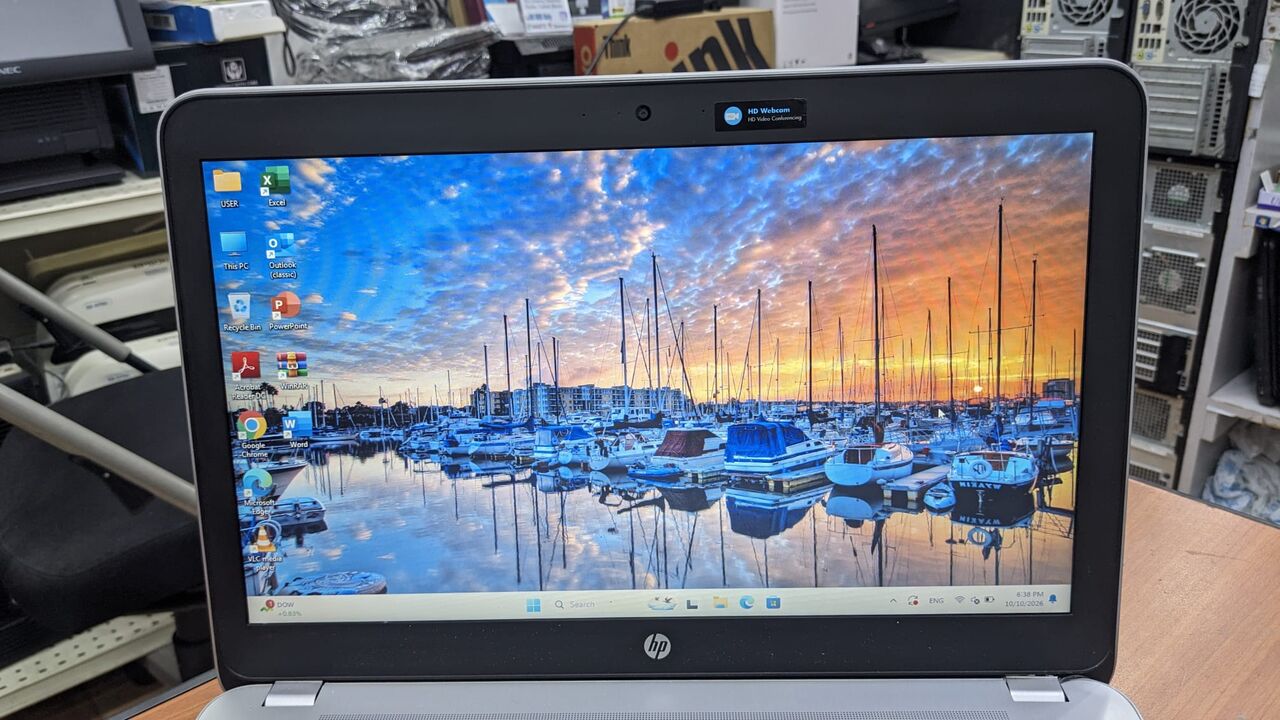 Manama, Computers, BHD 105,  HP Intel Core I7 7th Gen Laptop 8GB RAM 256GB M.2 SSD + 320GB HDD (SSD 35x Time Fast)