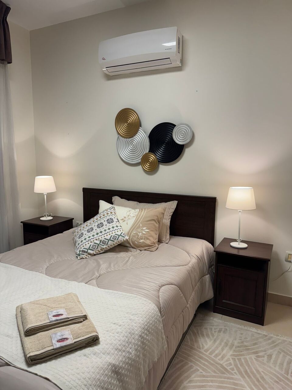 Abdoun, Apartments, Flats, Houses & Villas, JOD 24000/year,  Furnished,  3 BR,  Ground Fully Furinshed 3B Apartment With Outside Garden In Abdoun 00962777688956