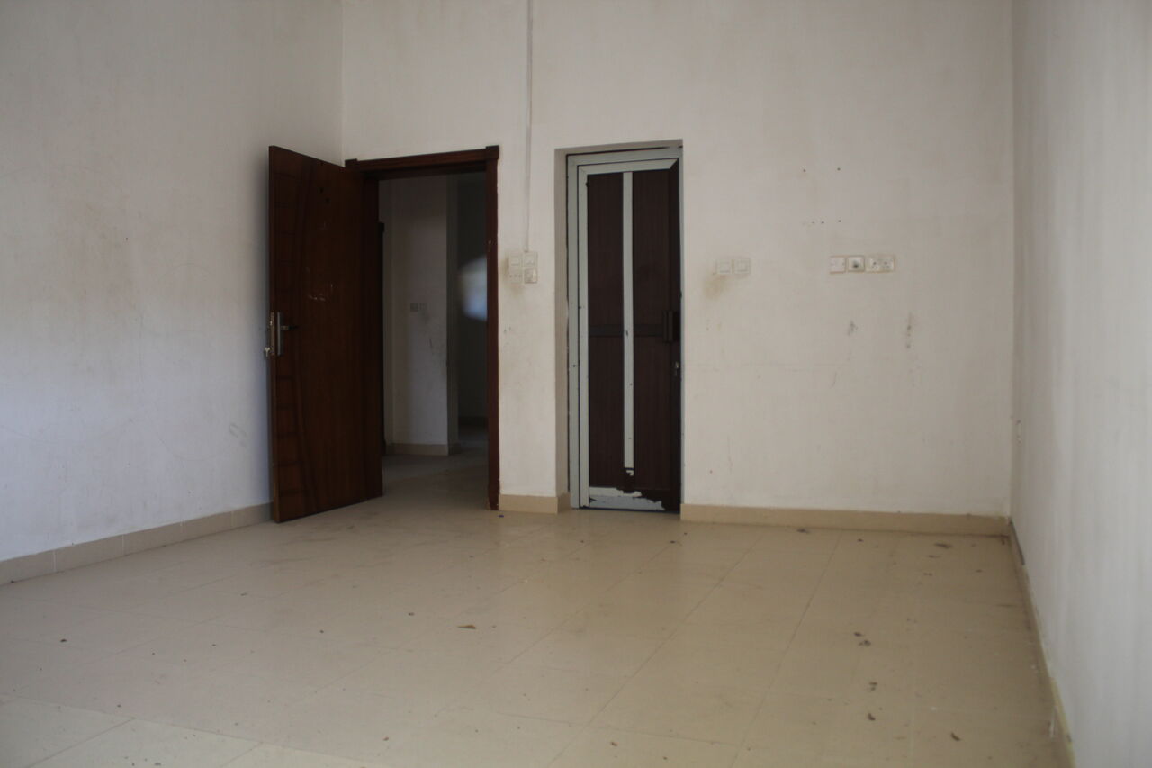 Budaiya, Housing Exchanges, BHD 140/month,  2 BR,  Fat For Rent
