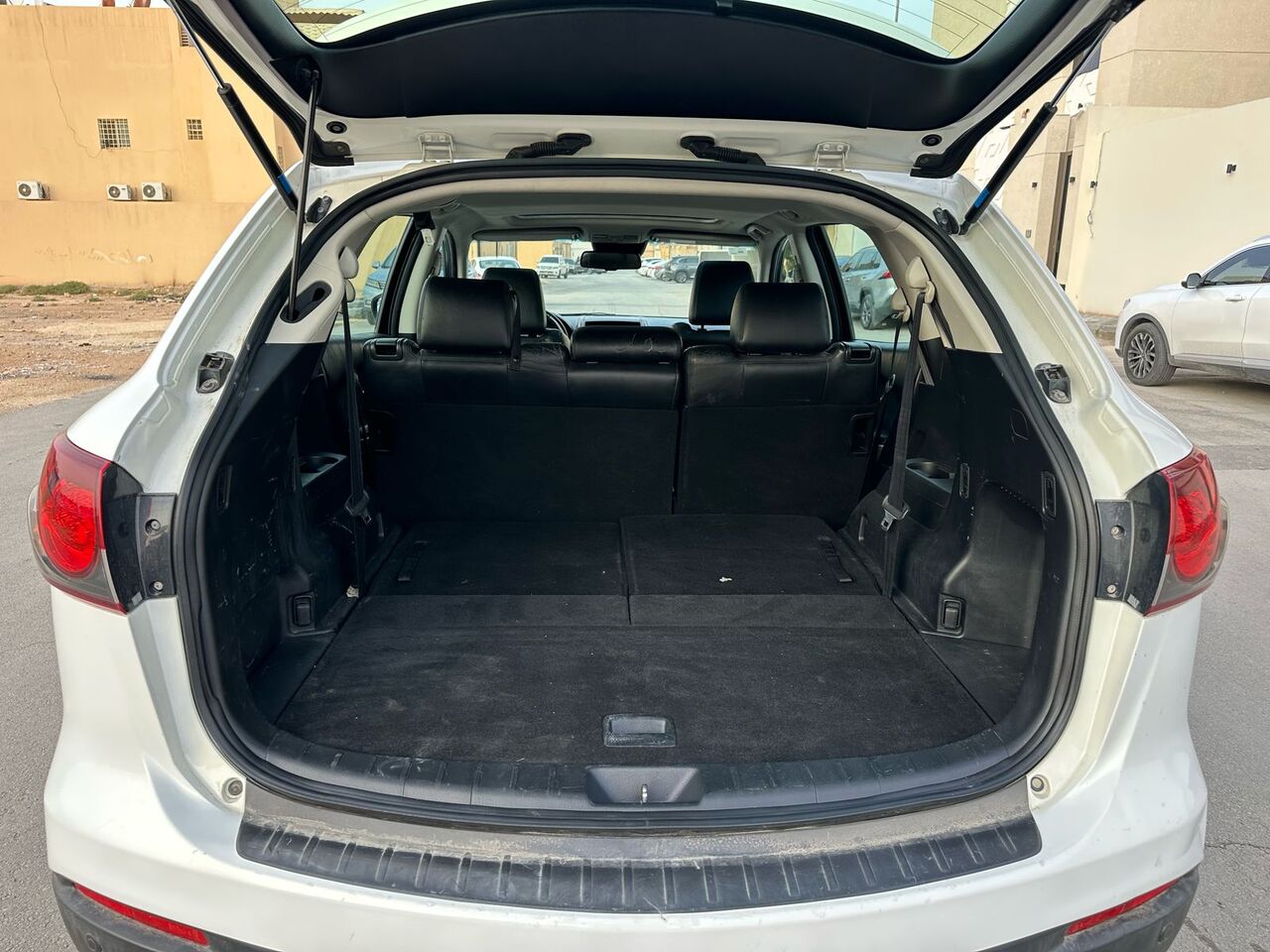 Riyadh, Vehicles, Cars & Trucks , SAR 33000,  Mazda CX-9,  2015,  Automatic,  245000 KM,   Full Option For Sale