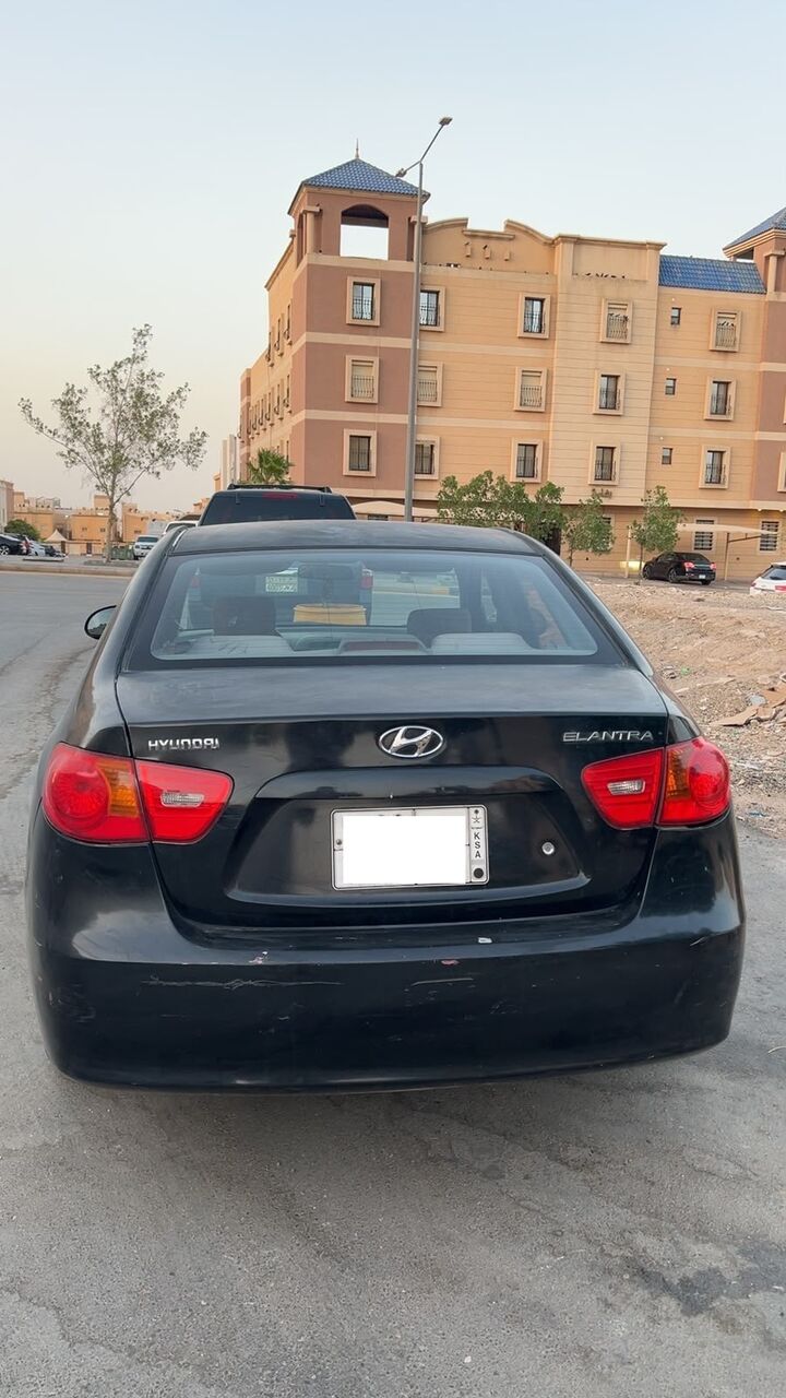 Dhahrat Laban, Vehicles, Cars & Trucks , SAR 12700,  HYUNDAI ELENTRA,  2009,  Manual,  239604 KM,  For Sale