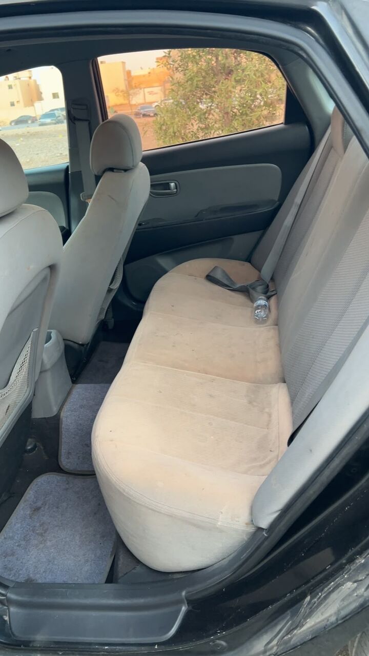Dhahrat Laban, Vehicles, Cars & Trucks , SAR 12700,  HYUNDAI ELENTRA,  2009,  Manual,  239604 KM,  For Sale