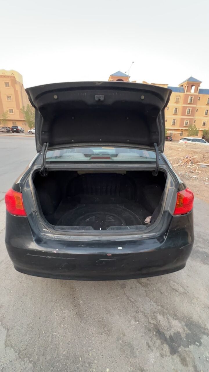 Dhahrat Laban, Vehicles, Cars & Trucks , SAR 12700,  HYUNDAI ELENTRA,  2009,  Manual,  239604 KM,  For Sale