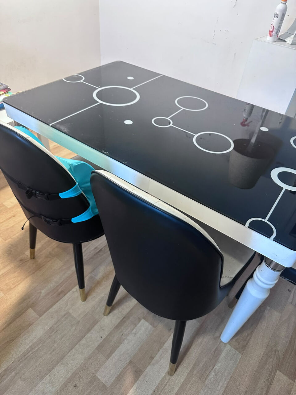 Riyadh, Furniture, SAR 300,  6 Seater Dining Table