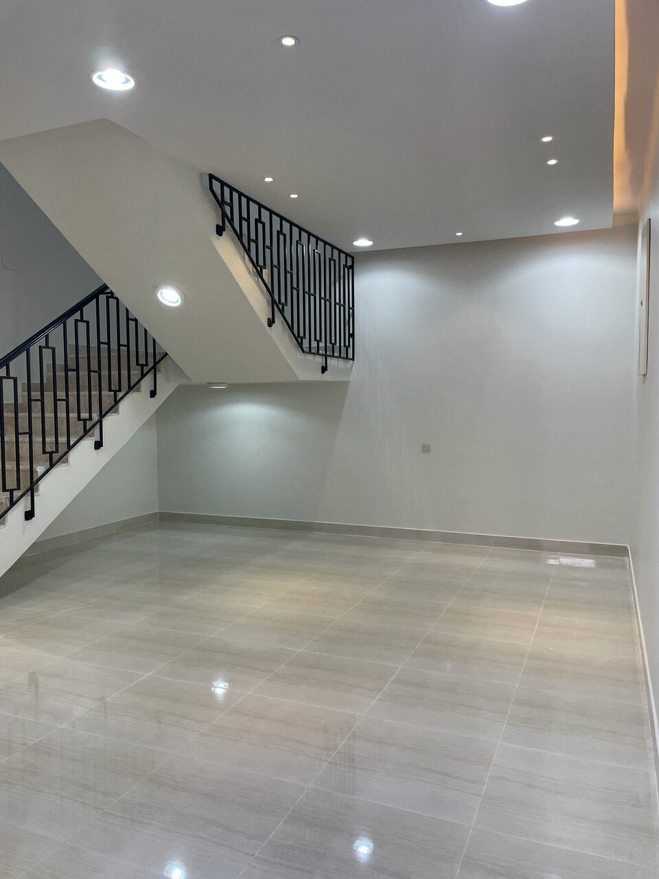 Al Kharj, Apartments, Flats, Houses & Villas, SAR 28500/year,  5 BR,  Spacious Ground-Floor 1.5-Story Family Villa In Al-Safa, Al-Kharj