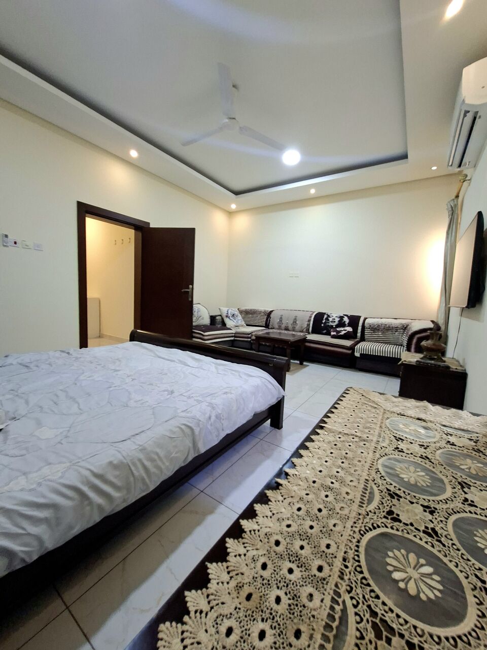 Tubli, Apartments, Flats, Houses & Villas, BHD 190/month,  Furnished,  Studio,  Fully Furnished Studio With Unlimited Ewa In Tubli,Parking,Neat & Clean Flat @ 35547951