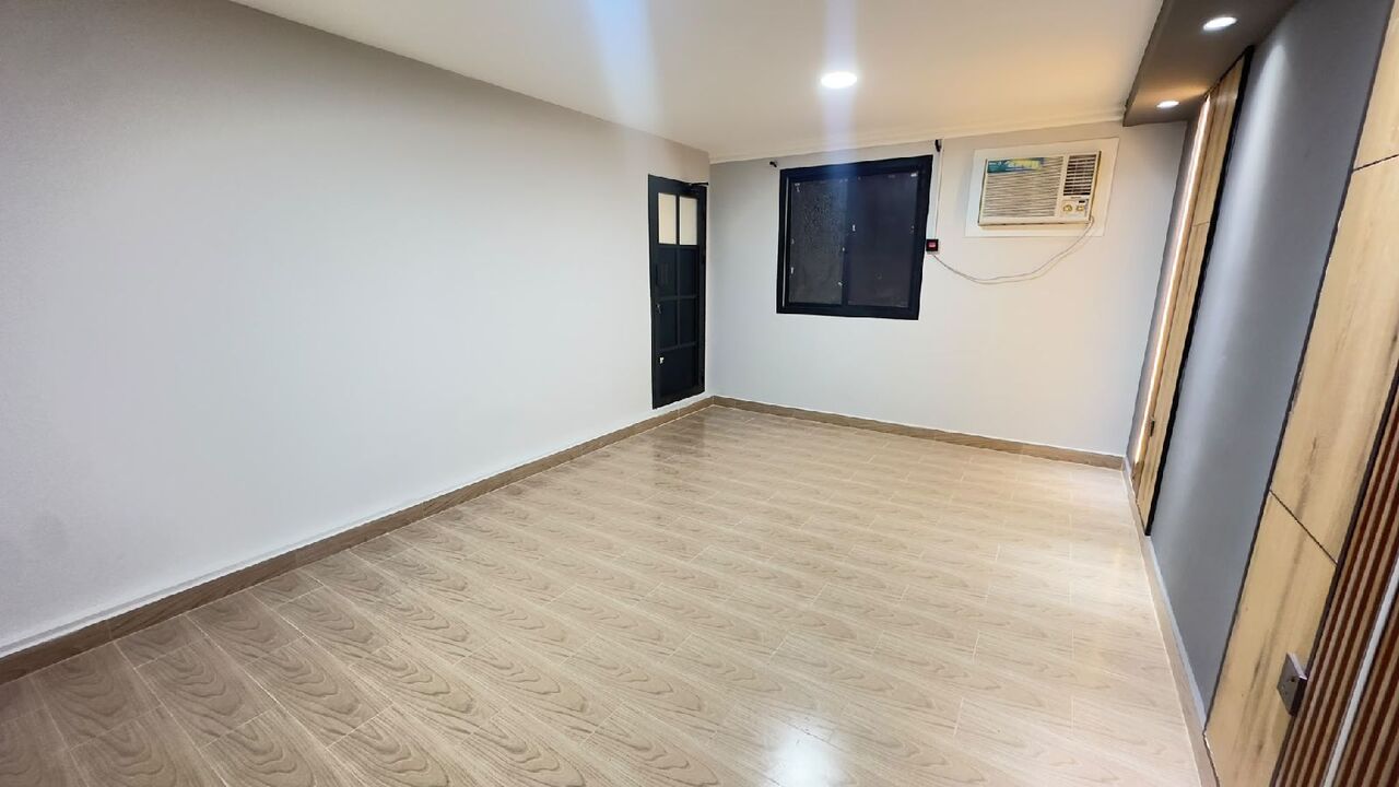 Manama, Apartments, Flats, Houses & Villas, BHD 200/month,  1 BR,  𝐒𝐚𝐥𝐦𝐚𝐧𝐢𝐲𝐚:- 𝐑𝐨𝐨𝐟𝐭𝐨𝐩 1𝐁𝐇𝐊 𝐔𝐧𝐟𝐮𝐫𝐧
