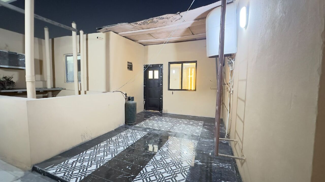 Manama, Apartments, Flats, Houses & Villas, BHD 200/month,  1 BR,  𝐒𝐚𝐥𝐦𝐚𝐧𝐢𝐲𝐚:- 𝐑𝐨𝐨𝐟𝐭𝐨𝐩 1𝐁𝐇𝐊 𝐔𝐧𝐟𝐮𝐫𝐧