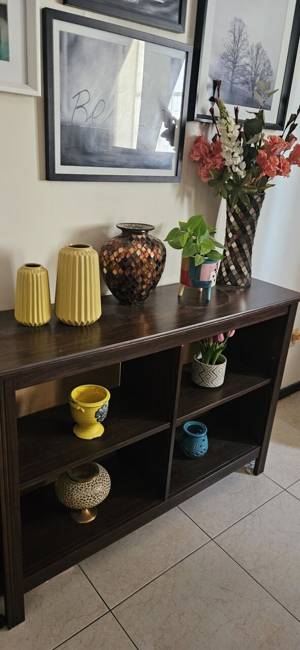 Thuqbah, Furniture, SAR 250,  Bookshelf N Decoration Shelf